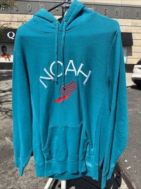Noah Logo Hoodie - Men's Pullover Sweatshirt